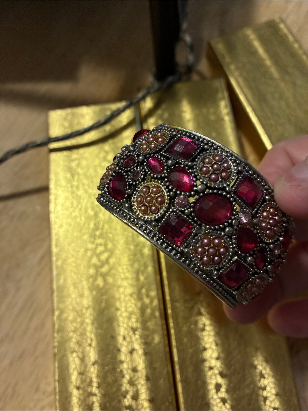 Vintage-Inspired Red Gemstone Cuff Bracelet - Picture 1 of 11